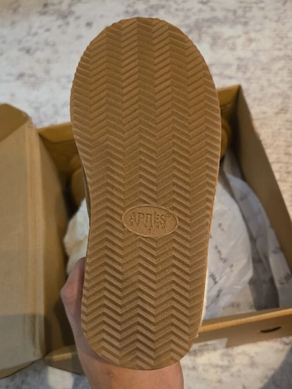 Kids Apres Chestnut Sherpa-Lined Boot